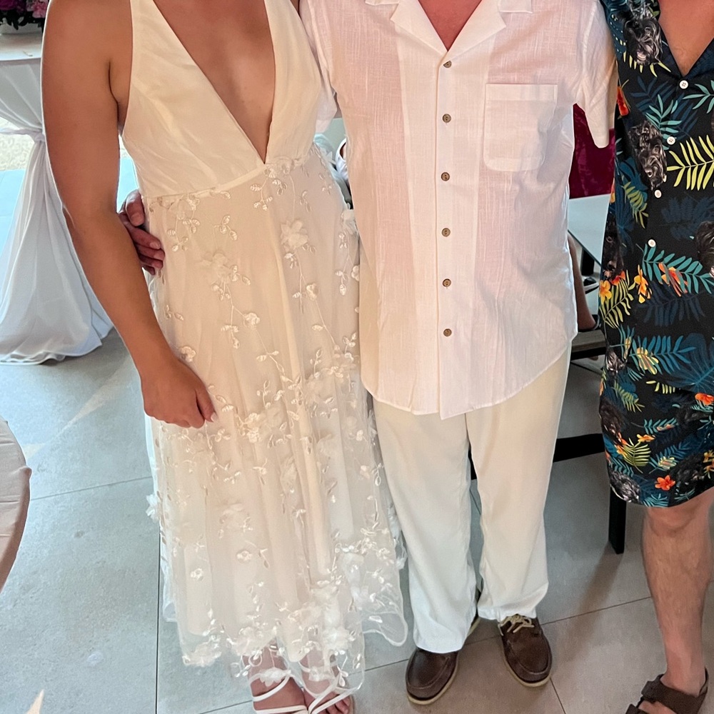 SHERI V-NECKLINE EMBELLISHED MIDI DRESS WHITE- Selfie Leslie - Picture 7 of 7